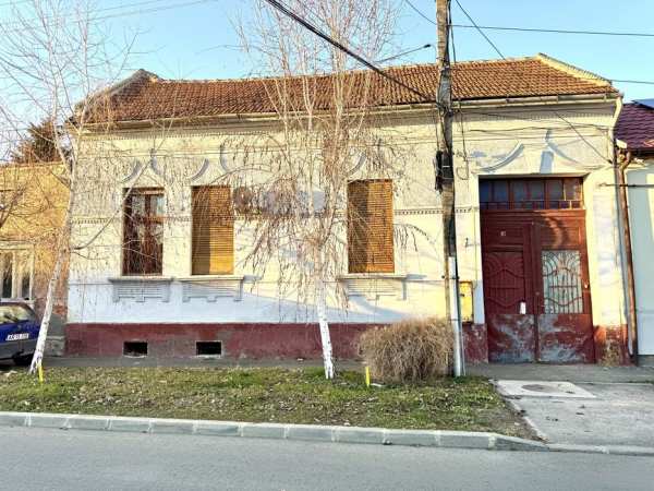 Vand casa Aradul Nou