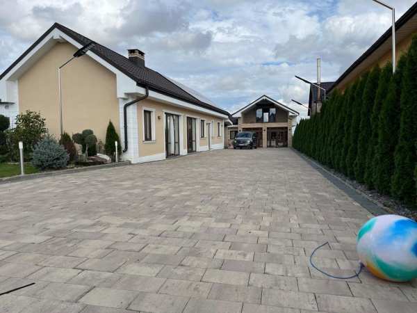 Casa in Dumbraveni
