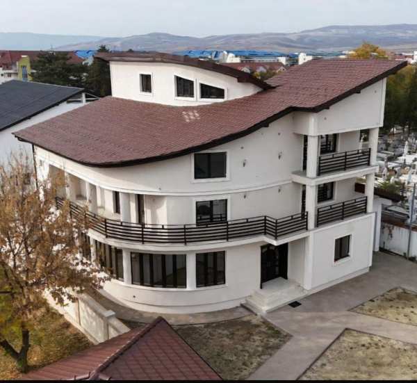 Casa de inchiriat