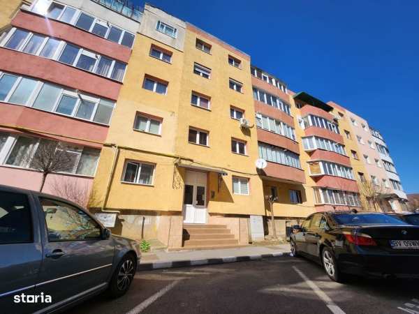 Apartament cu 3 camere si loc de parcare, str Panselutei-Codlea