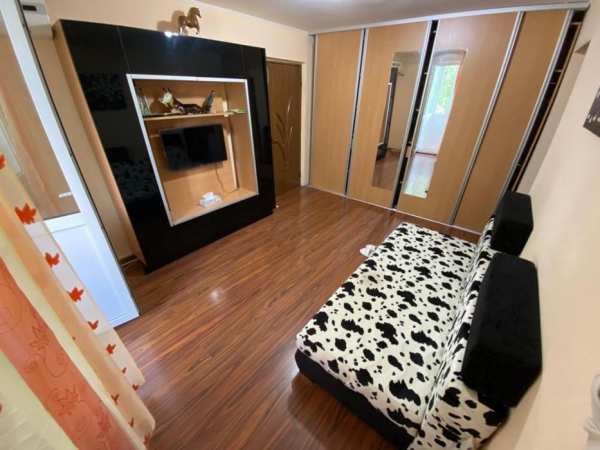 Inchiriez Apartament 2 camere zona Berceni-Luica