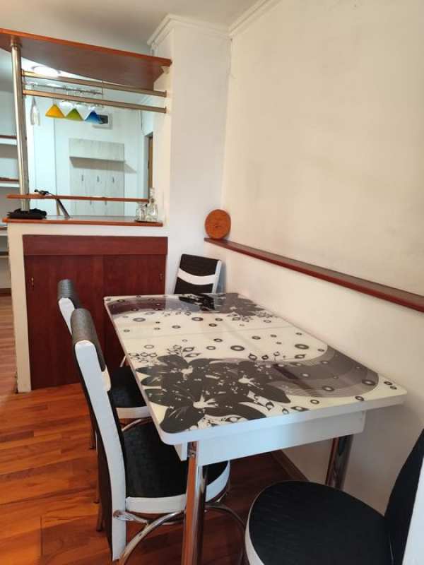Apartament 2 camere decomand de închiriat