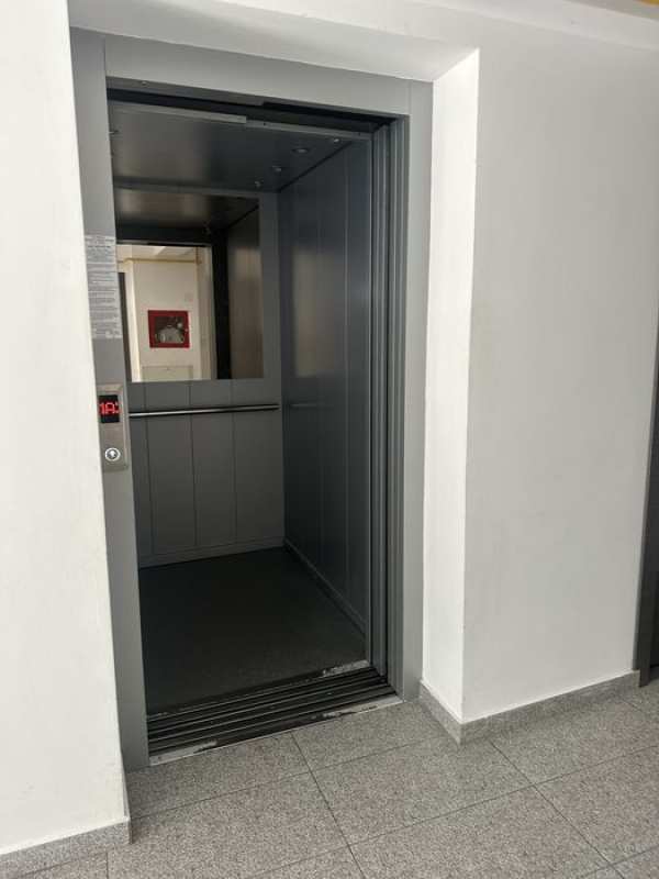 3 camere +parcare demisol