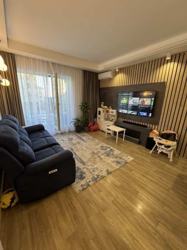 Apartament 3 camere cosmopolis