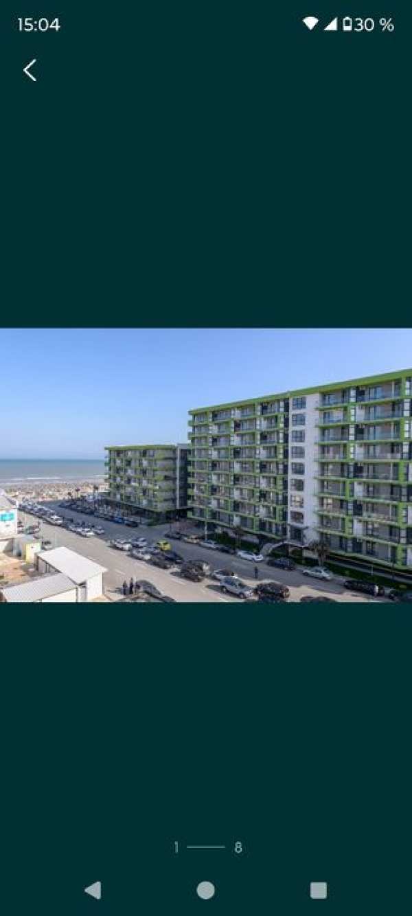 Apartament 3 camere Mamaia Nord cu vedere la mare, 3 minute de plaja
A