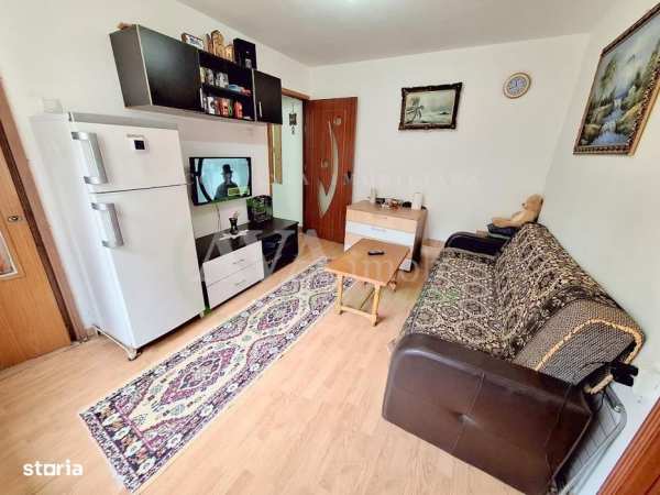 Apartament 2 camere, etaj 2 din 4, zona Piata Sud