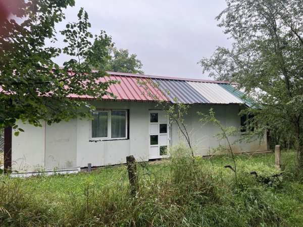 Casa +teren in Calata. La 8 km de Huedin. Suprafata teren 3252