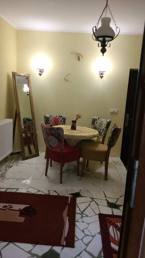 Inchiriere Etaj-Vila
