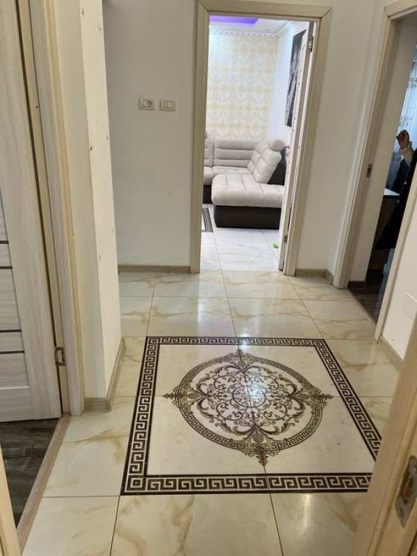 Apartament 3 camere Etaj 2