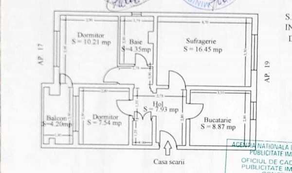 Apartament 3 camere decomandat stradal - zona Intim Medgidia