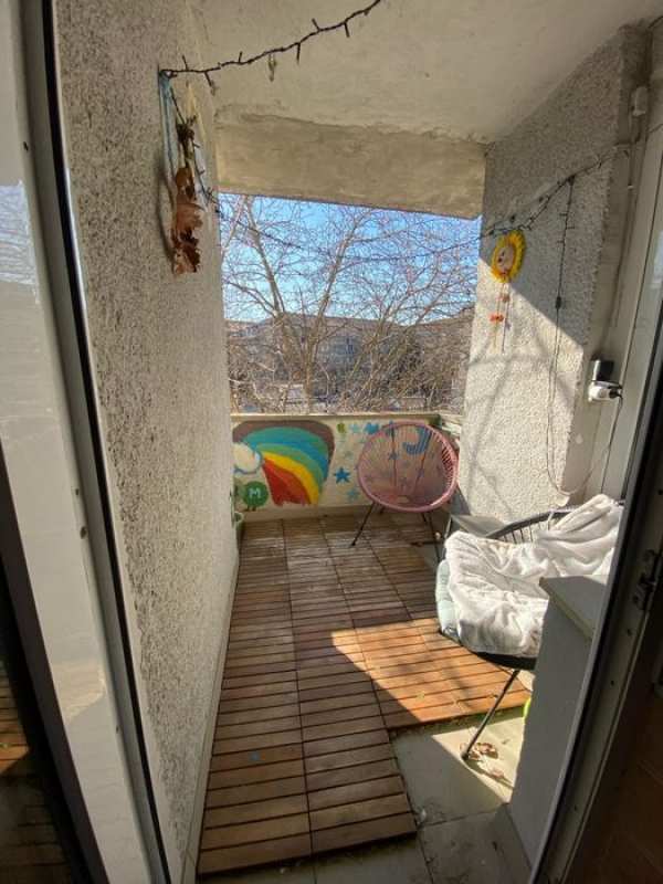 Pers fizica, vand ap 4 camere decomandat