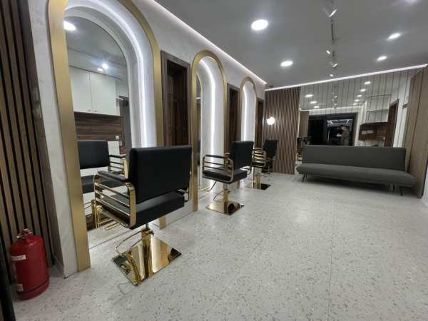 Inchiriez salon infrumusetare