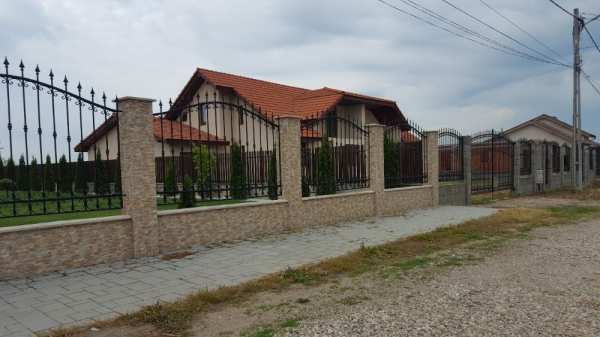Casa Satu Mare , Lazuri