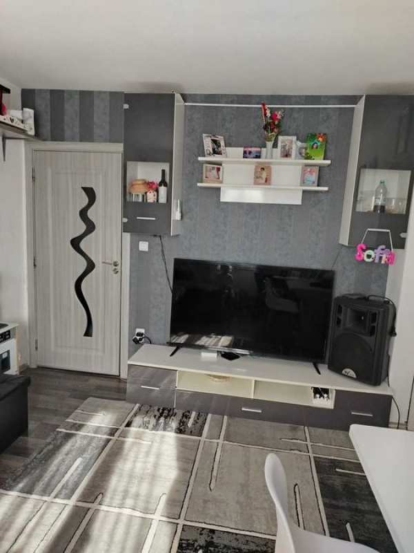 Propietar vand apartament 2 camere