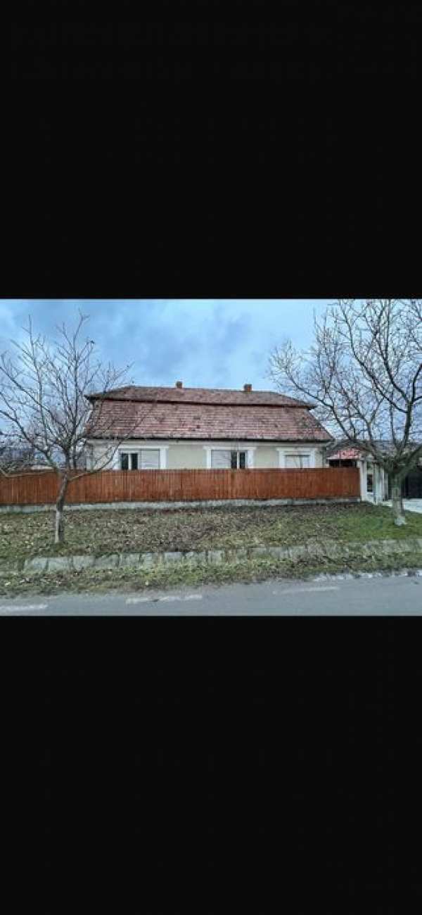 Casă de vânzare în Pâncota