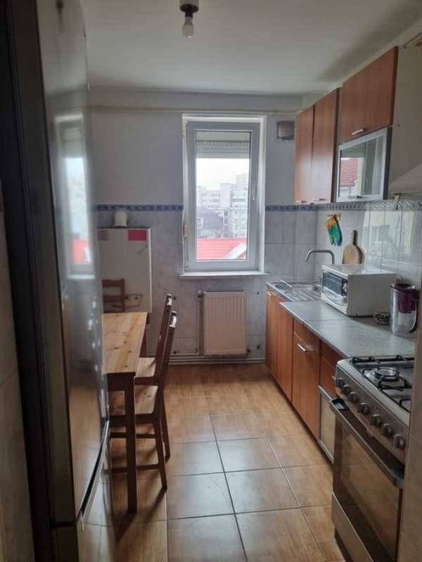 Proprietar, vand apartament 2 camere zona Nanterre, centrala proprie
