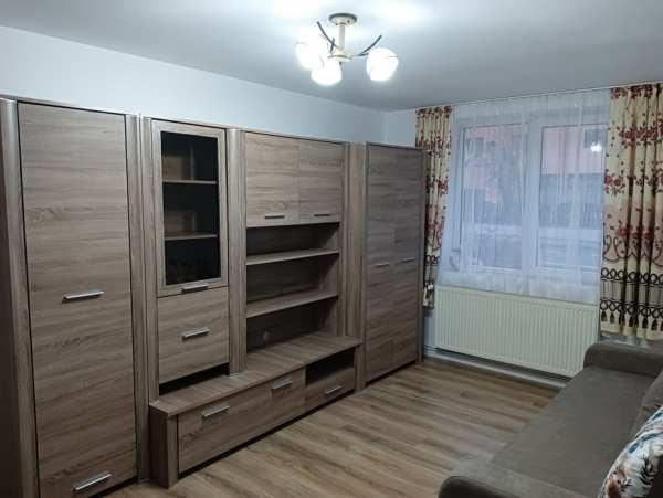 Închiriez apartament 2 camere