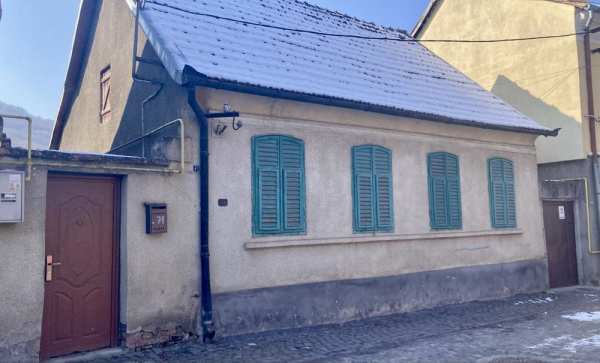 Vand casa , 200 mp ! Pret fix!