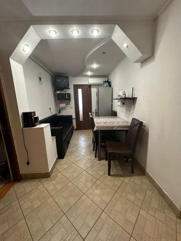 Vand apartament 2 camere