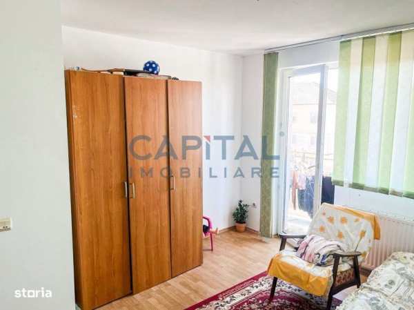 Apartament 3 camere de vanzare, zona Luptei