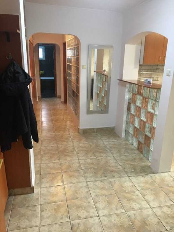 Apartament 3 camere, FAR, centrala pe gaze de inchiriat