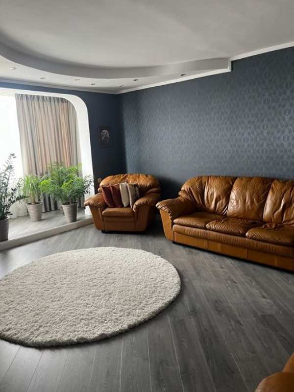 Vand apartament 4 camere +garsoniera, Calea Romanului
