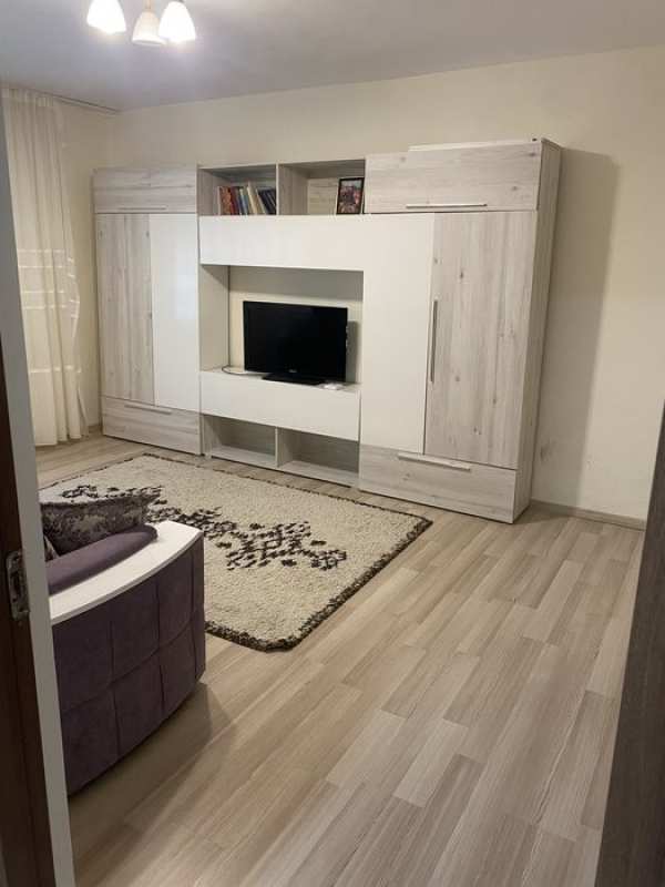 Apartament cu 1 camera zona Precista