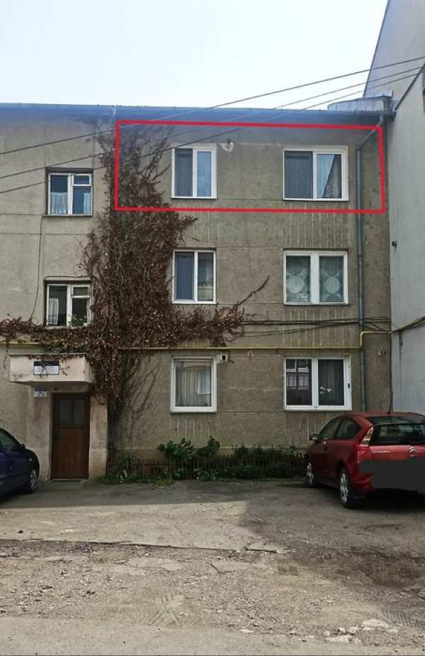 De Vanzare apartament 3 camere insorit