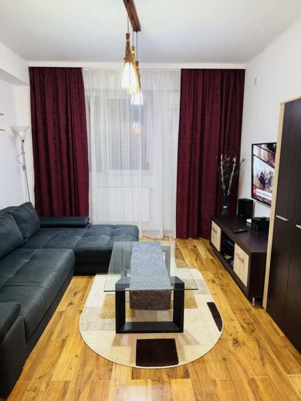 Inchiriez apartament 2 camere - zona Compozitorilor