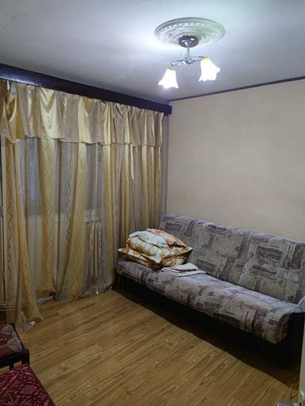 Apartament 3 camere / Etajul 2 / Zona Industriala / Tecuci