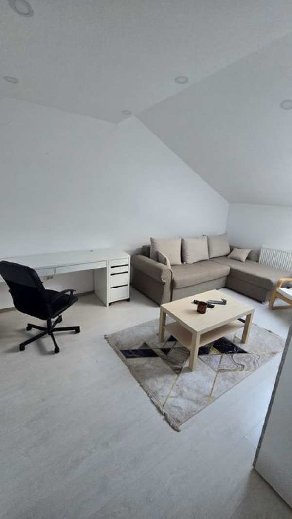 Inchiriez Apartamnet 2 camere Militari Residence- Proprietar