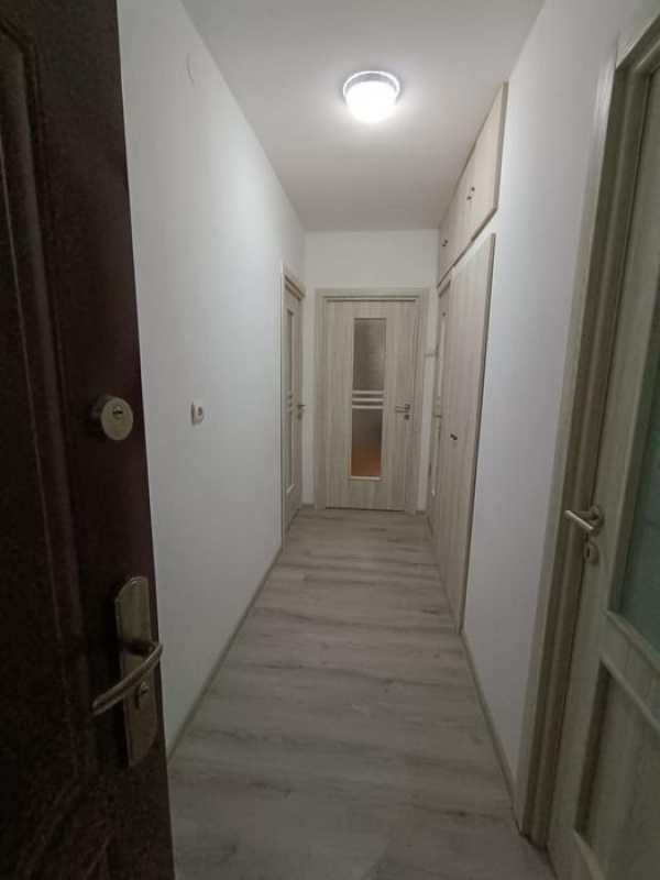 Apartament renovat, 2 camere, decomandat, 45m2, zona Negoiu
