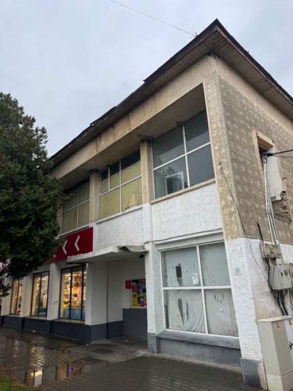 Cladire comerciala