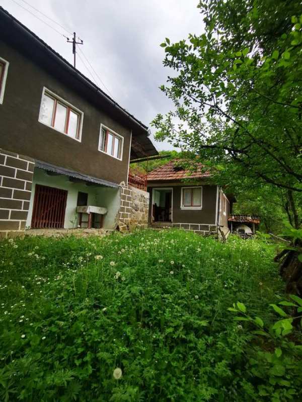 Vand casa cu teren in Blajeni, Jud. Hunedoara