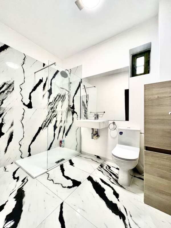 Apartament 3 Camere Centru Medias Cu Parcare