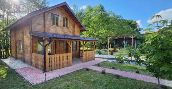 Case de vacanță / Complex turistic lângă Brașov
