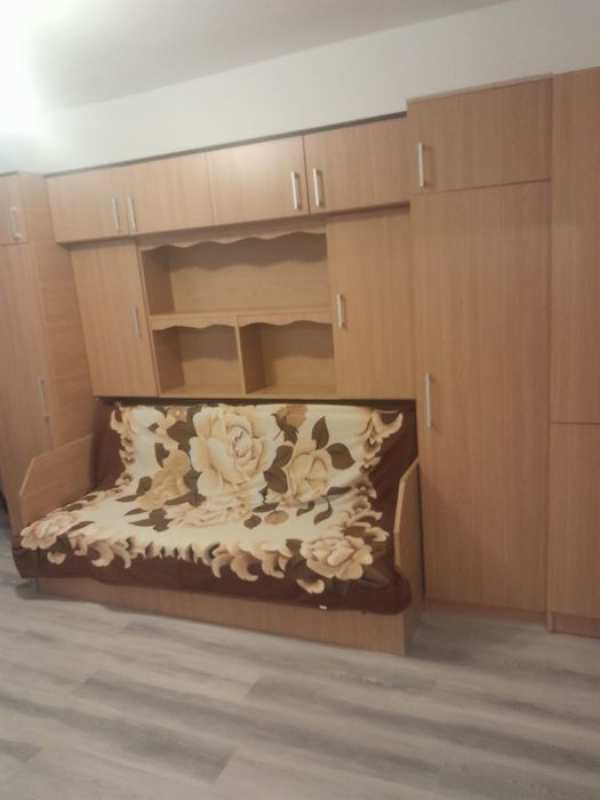 Închiriez garsonieră Beius
