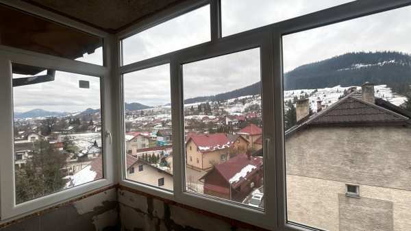 Vând GARSONIERĂ în Câmpulung Moldovenesc