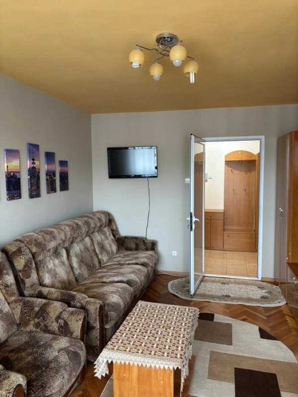 Apartament 2 camere, decomandat BLVD Fratiei