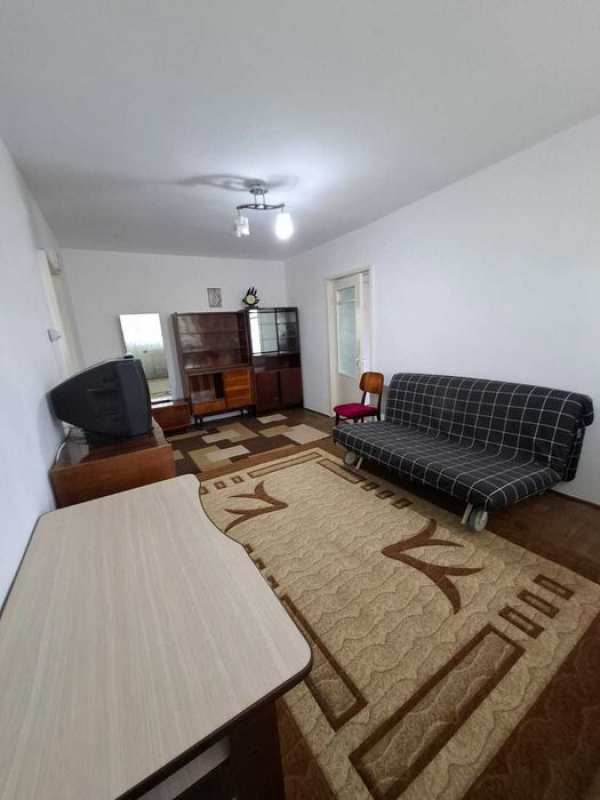 2 camere mobilat la Piata Micro5 etaj 1
