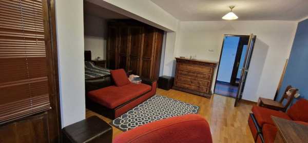 Apartament cu 3 camere