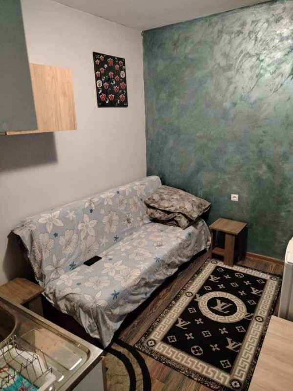 Închiriez mini garsonieră Hipodrom Parc monument