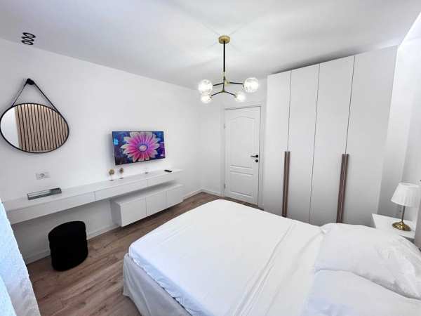 PROPRIETAR-Apartament 2 camere decomandat-renovat-Parc Drumul Taberei