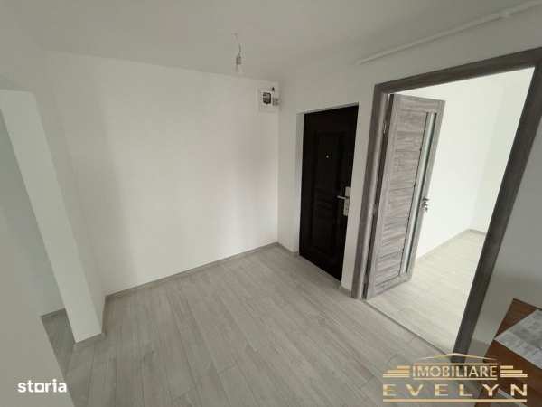 Apartament 2 camere de vanzare, tip decomandat, zona Bucovina