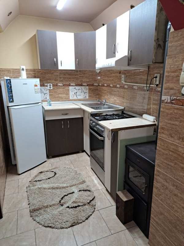 Apartamente de inchiriat