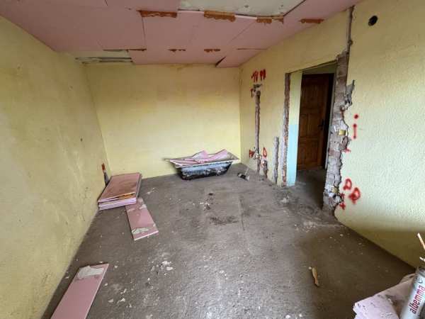 Vand apartament !