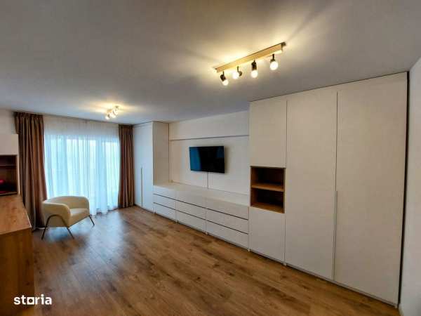 Direct proprietar inchiriez apartament 3 camere + loc parcare subteran