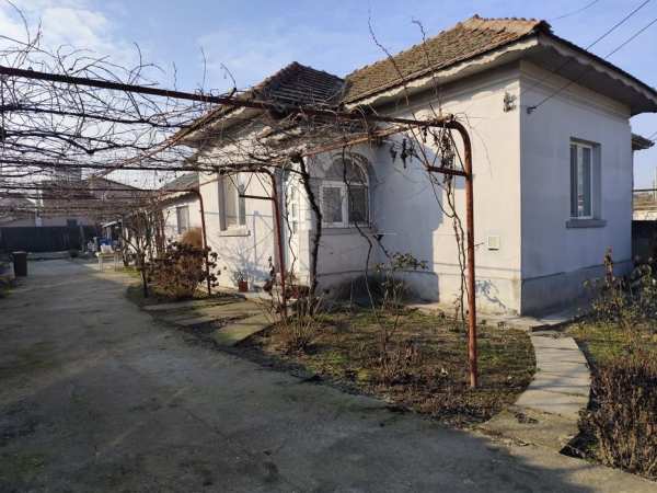 Casa 5 camere, 600 mp, Brestei- Casa cu cocoș