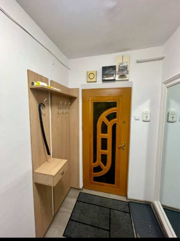 De închiriat ap 3 camere ultracentral