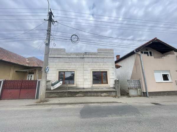 Vănd casă, 170 mp constructie. Propietar.